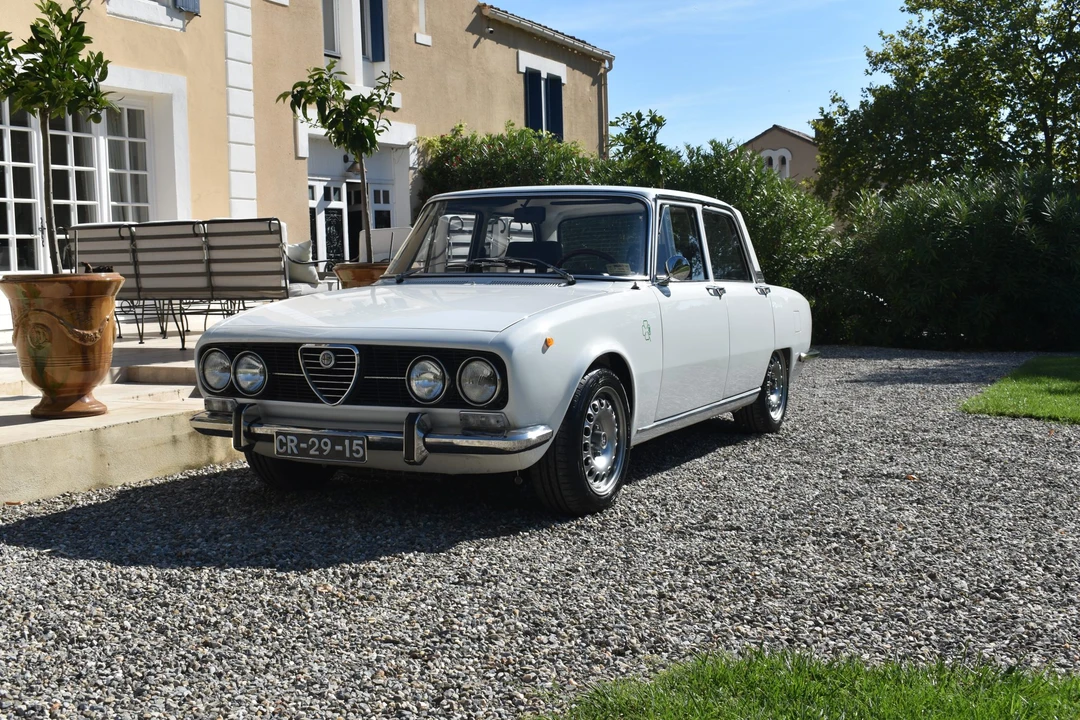 1974 Alfa Romeo - Image 3 of 31