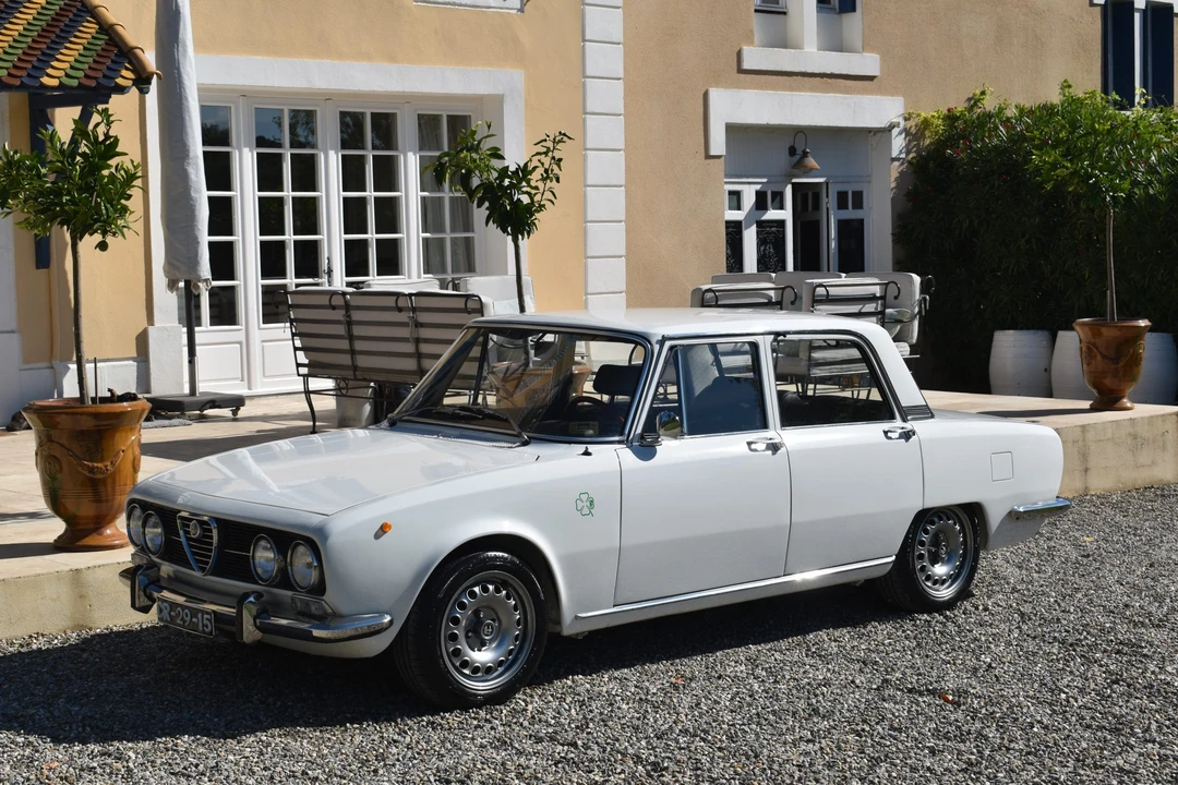 1974 Alfa Romeo - Image 6 of 31