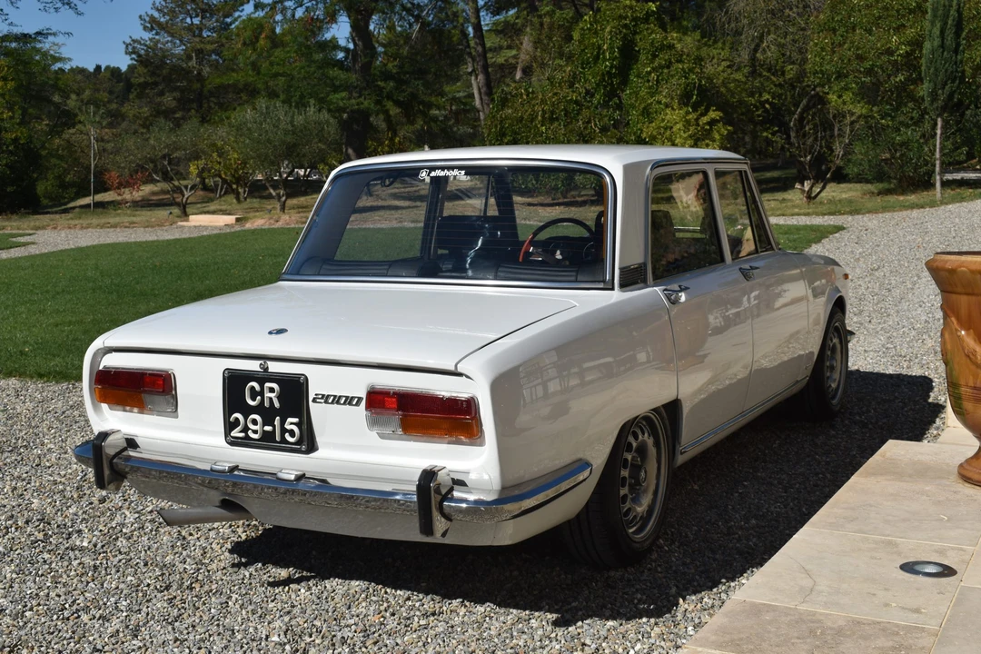 1974 Alfa Romeo - Image 13 of 31