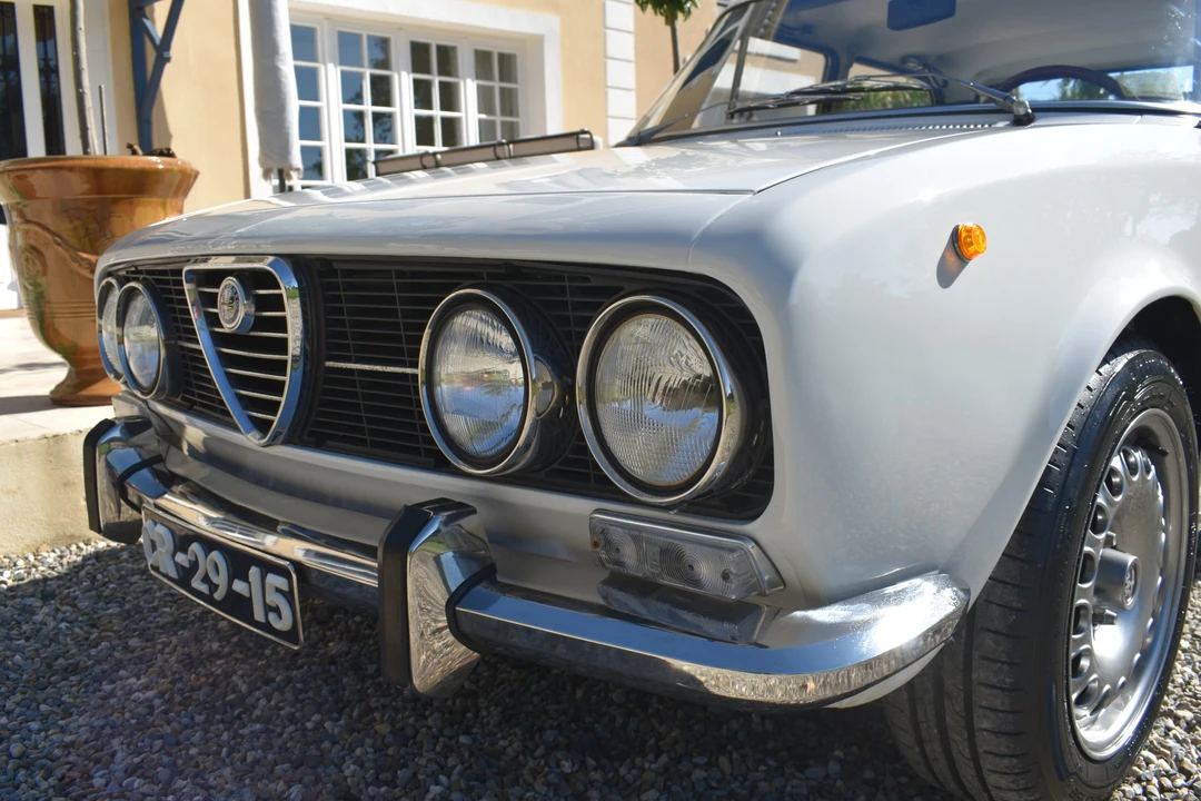 1974 Alfa Romeo - Image 18 of 31