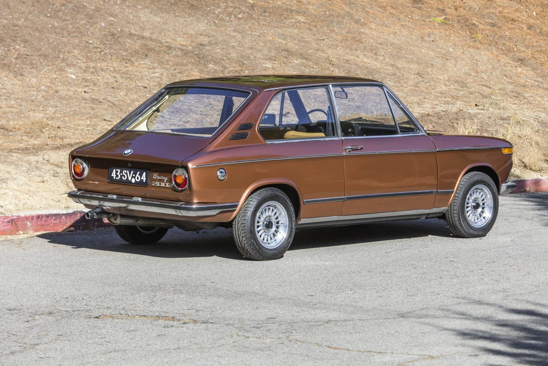 1974 BMW 2002 - Image 16 of 31