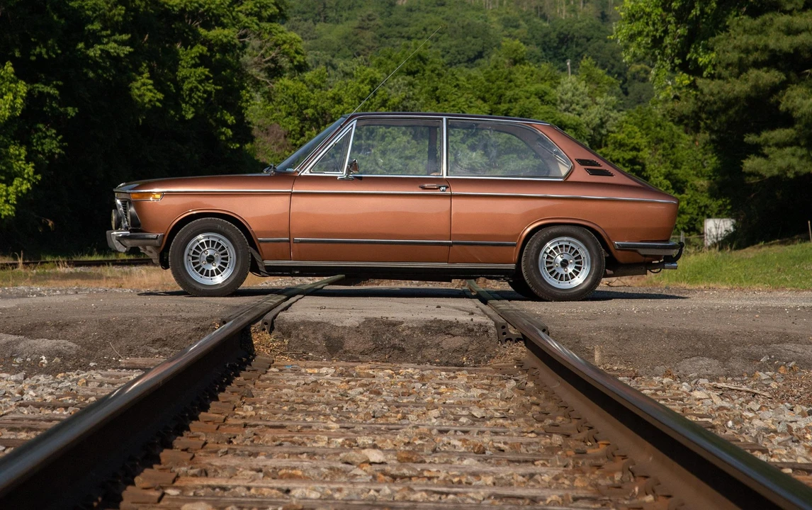 1974 BMW 2002 - Image 17 of 31