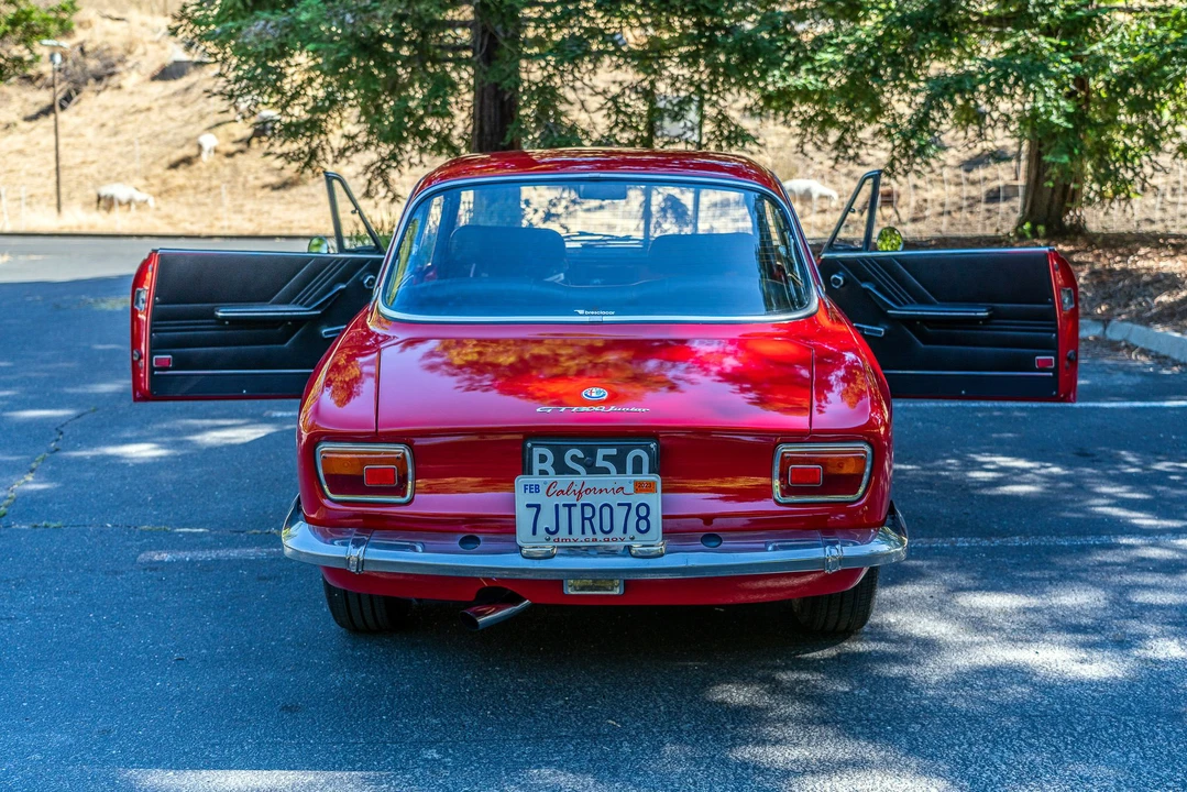 1975 Alfa Romeo GT 1300 Junior - Image 11 of 31