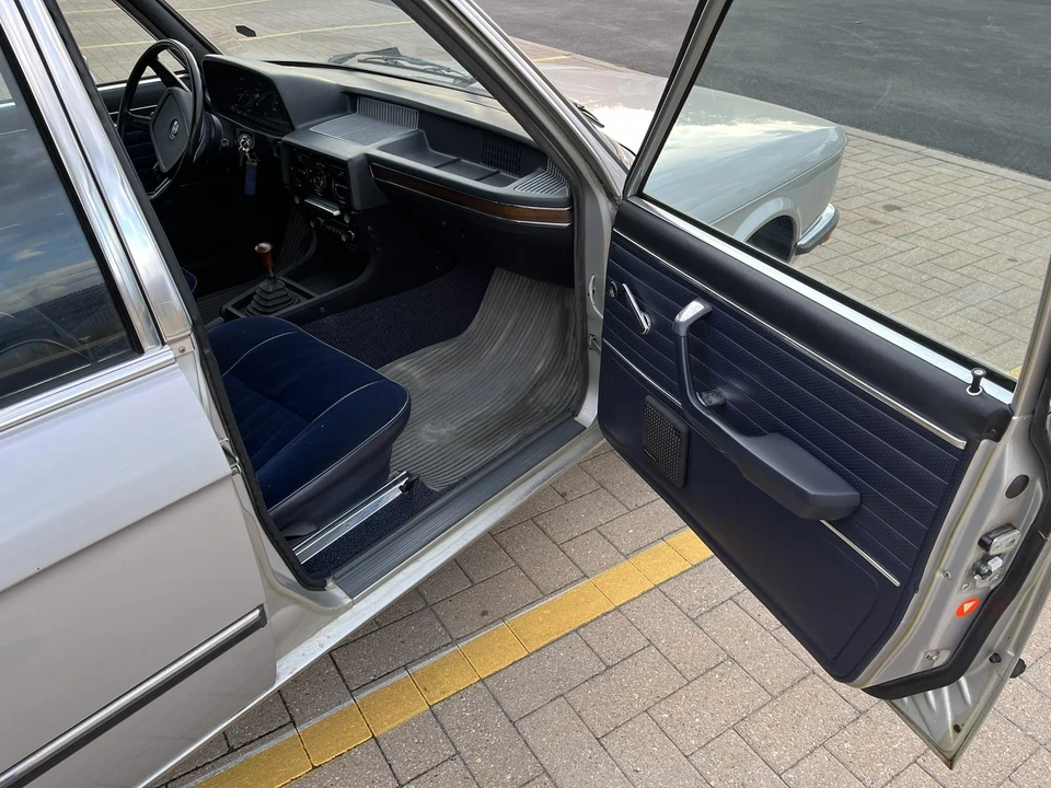 1975 BMW E12 5 Series - Image 30 of 31