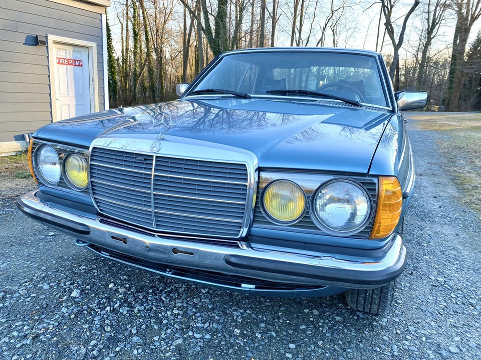 1978 Mercedes-Benz W123 Coupe (C123) - Image 2 of 31