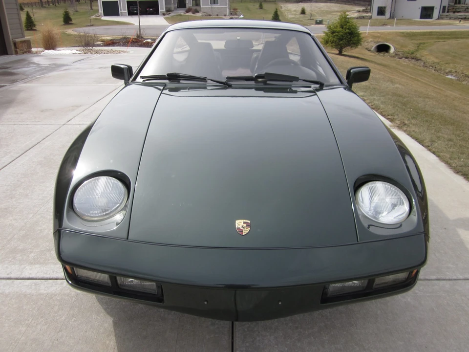 1980 Porsche 928 S - Image 9 of 31