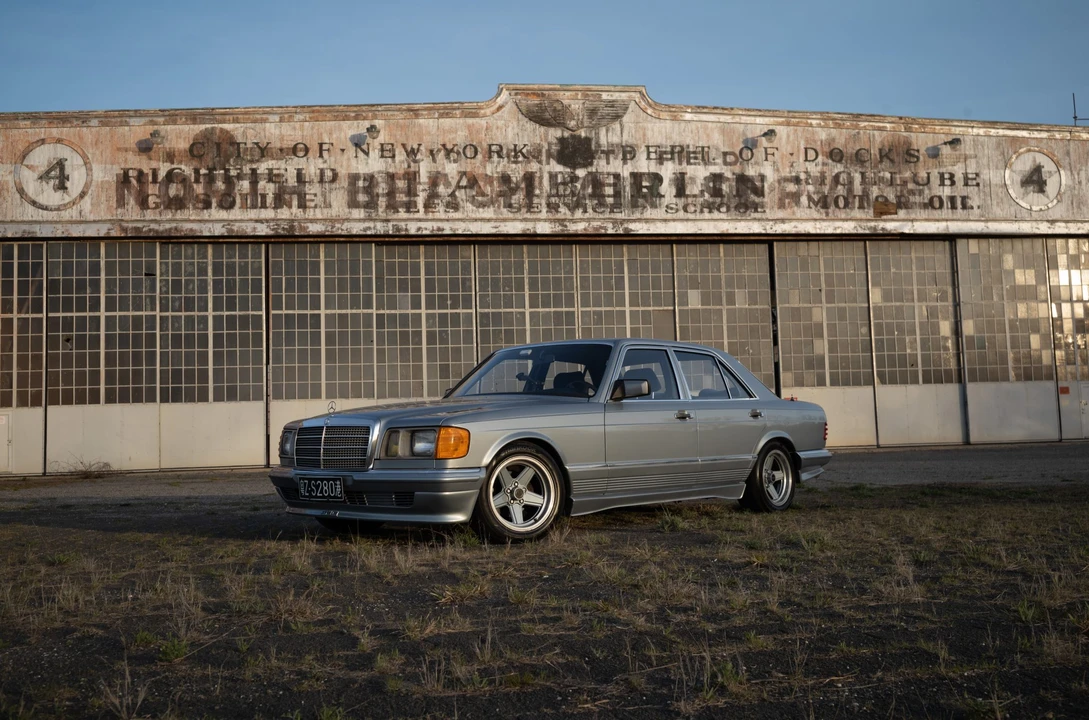 1981 Mercedes-Benz W126 S-Class Sedan - Image 8 of 31