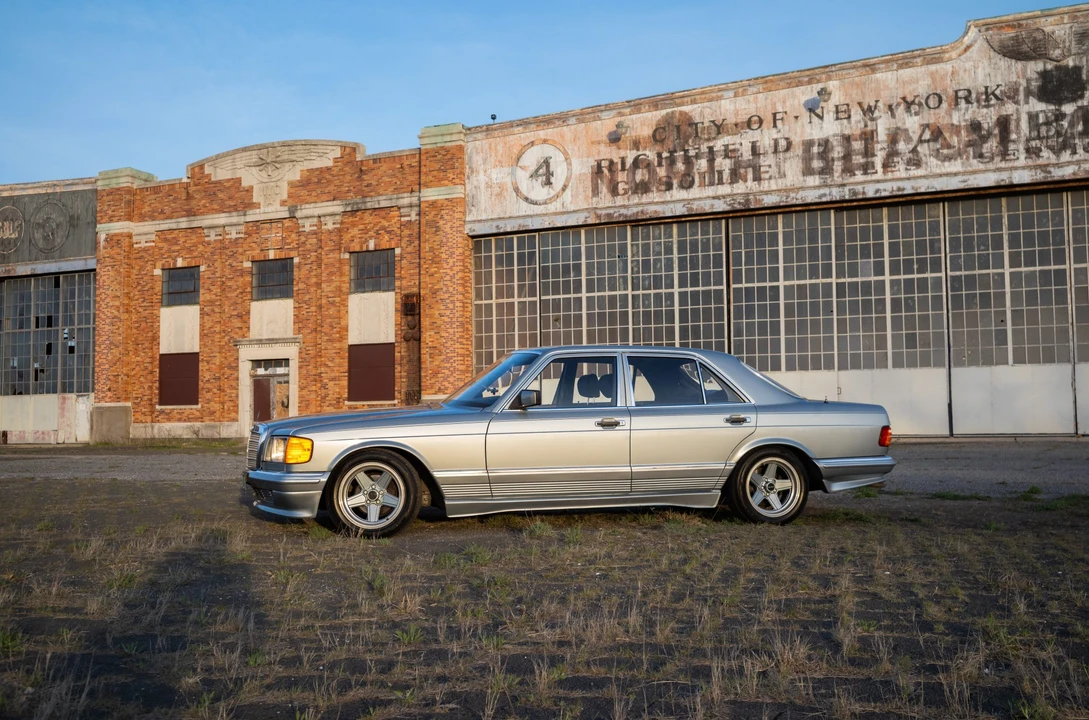 1981 Mercedes-Benz W126 S-Class Sedan - Image 11 of 31