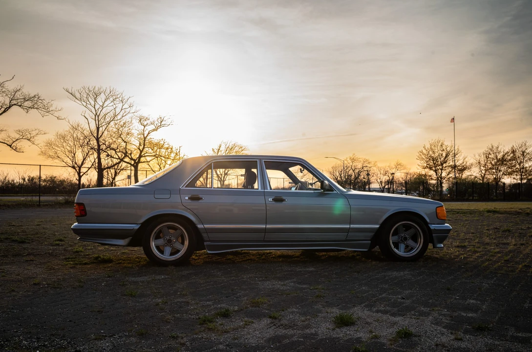 1981 Mercedes-Benz W126 S-Class Sedan - Image 16 of 31
