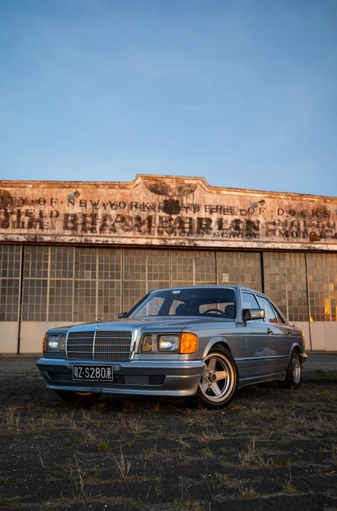 1981 Mercedes-Benz W126 S-Class Sedan - Image 2 of 31
