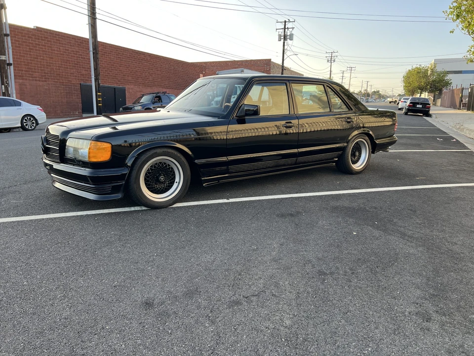1981 Mercedes-Benz W126 S-Class Sedan - Image 4 of 31