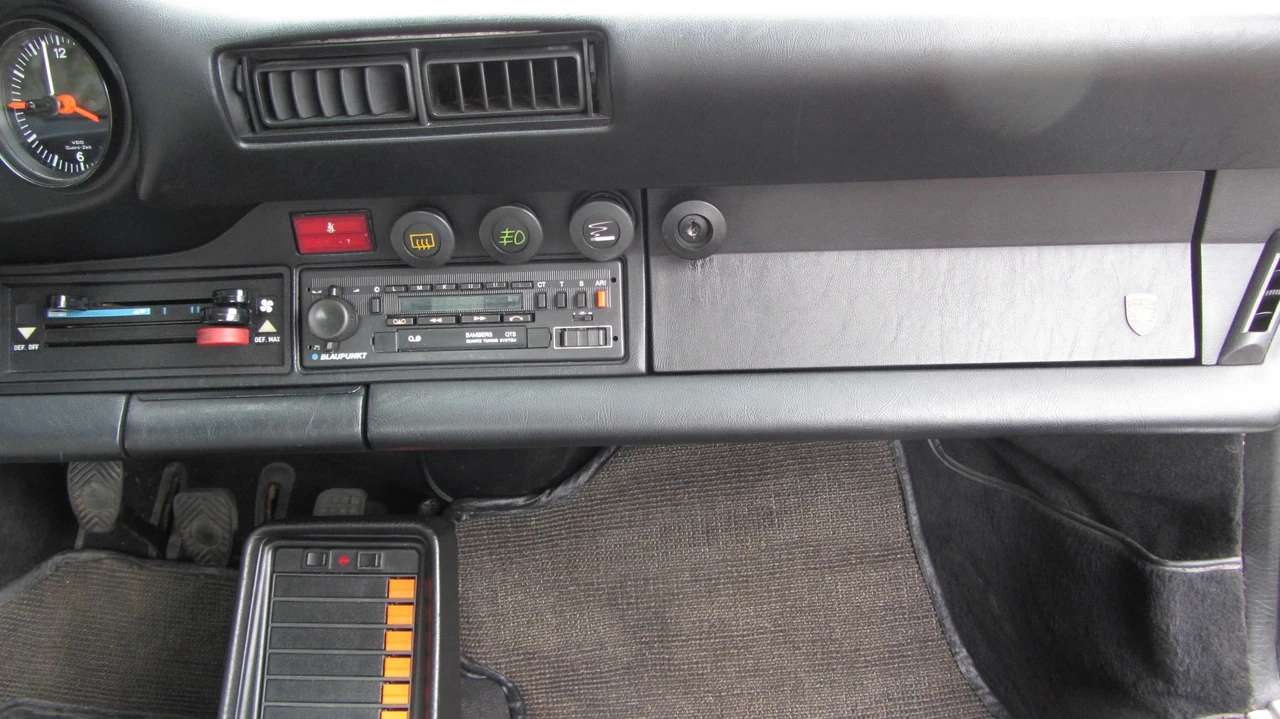 1981 Porsche 911 Carrera SC - Image 30 of 31