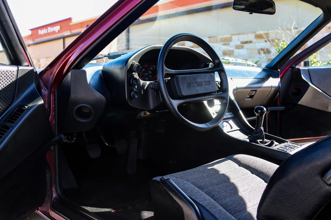 1981 Porsche 928 - Image 25 of 31