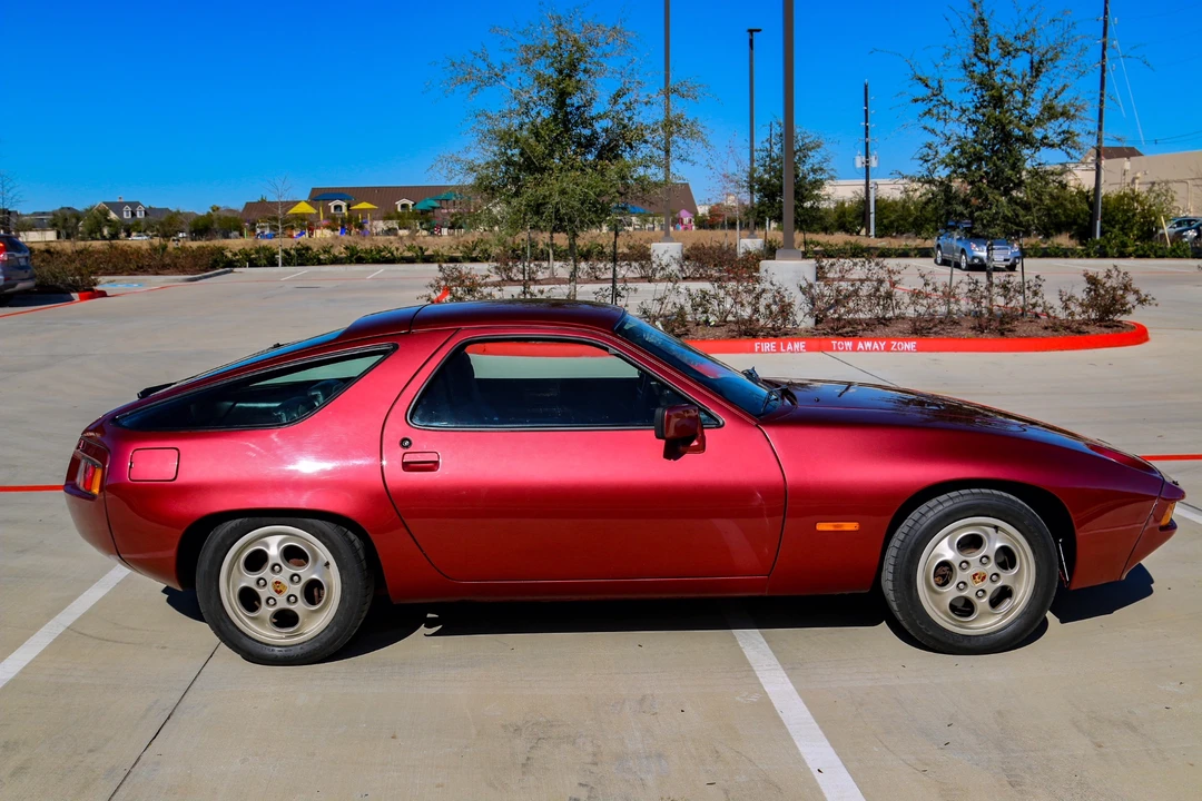 1981 Porsche 928 - Image 8 of 31