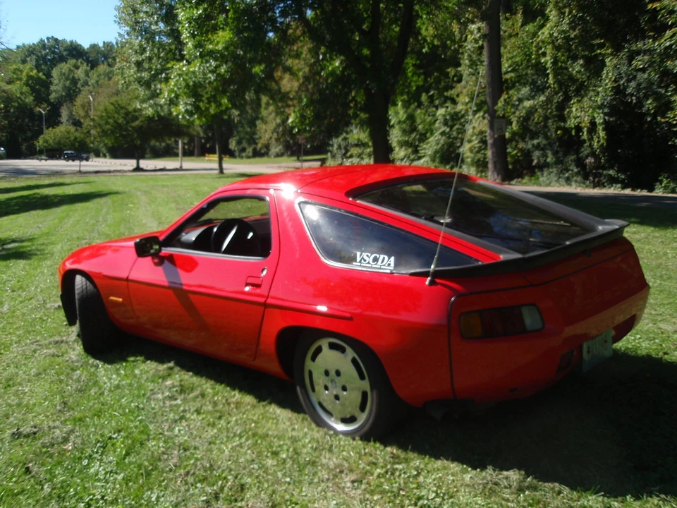 1981 Porsche 928 - Image 10 of 31