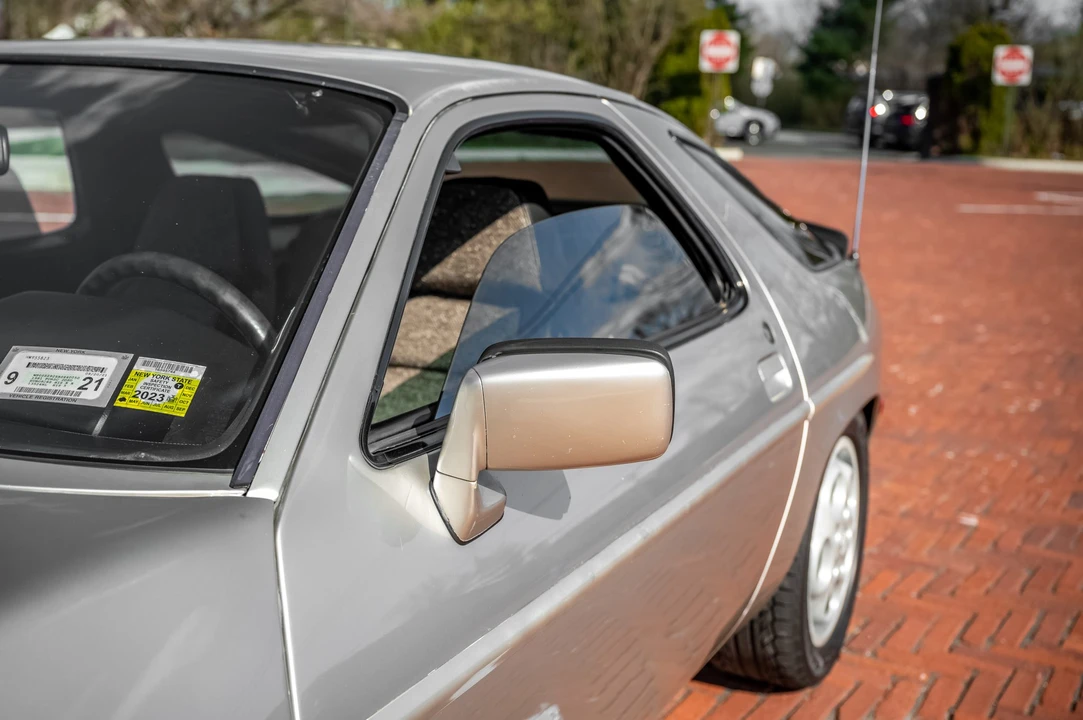 1981 Porsche 928 S - Image 29 of 31