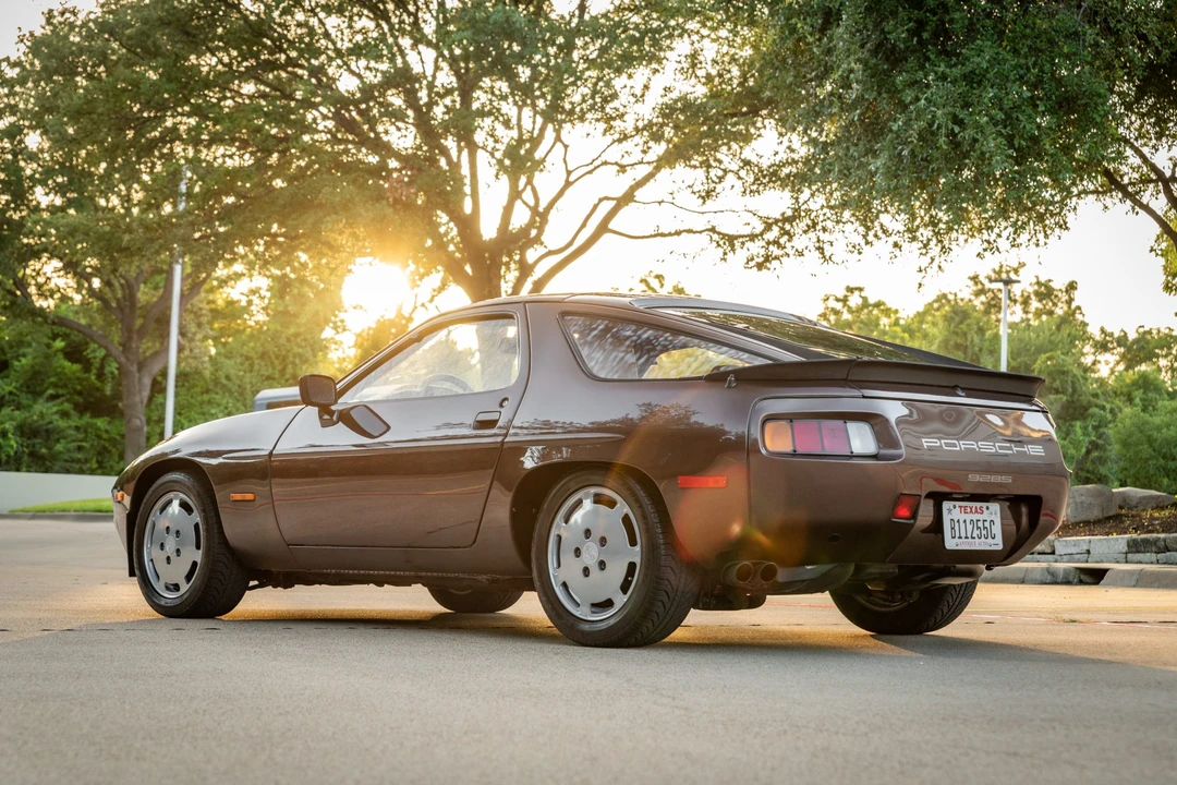 1981 Porsche 928 S - Image 11 of 31