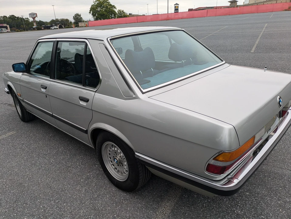 1982 BMW E28 5 Series - Image 19 of 31