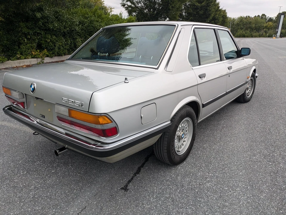 1982 BMW E28 5 Series - Image 12 of 31