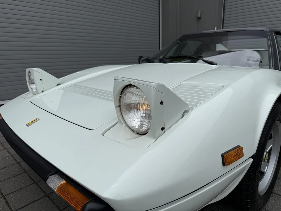 1982 Ferrari 308 GTS QV - Image 29 of 31