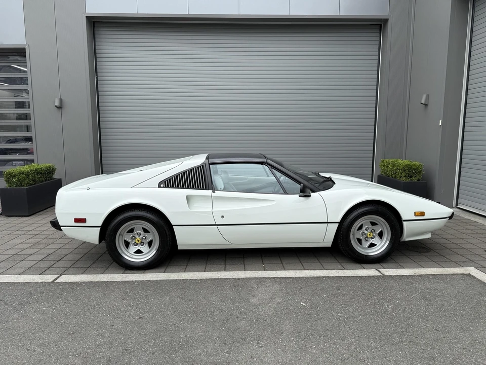 1982 Ferrari 308 GTS QV - Image 6 of 31