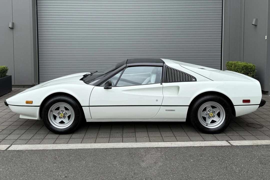 1982 Ferrari 308 GTS QV - Image 12 of 31
