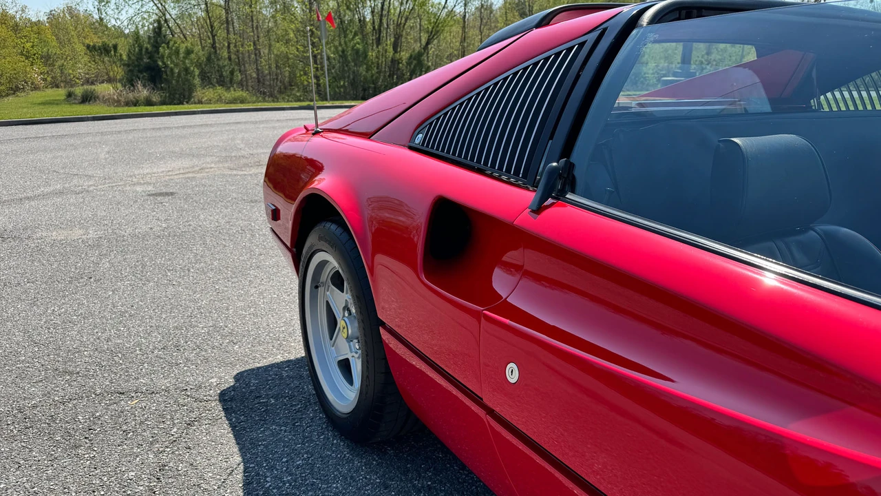 1982 Ferrari 308 GTS QV - Image 21 of 31
