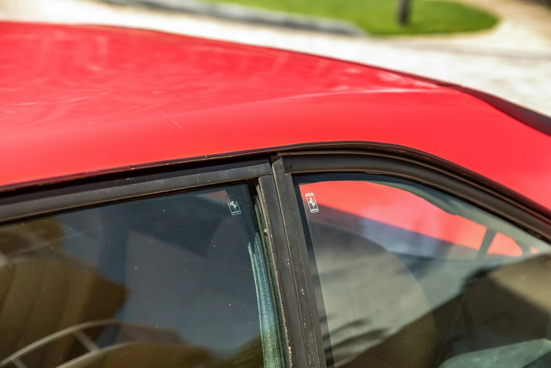 1982 Ferrari Mondial 8 - Image 25 of 31