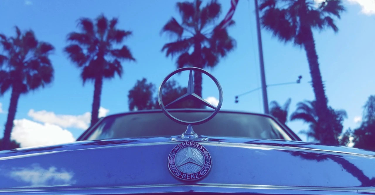 1982 Mercedes-Benz W123 Sedan - Image 20 of 31