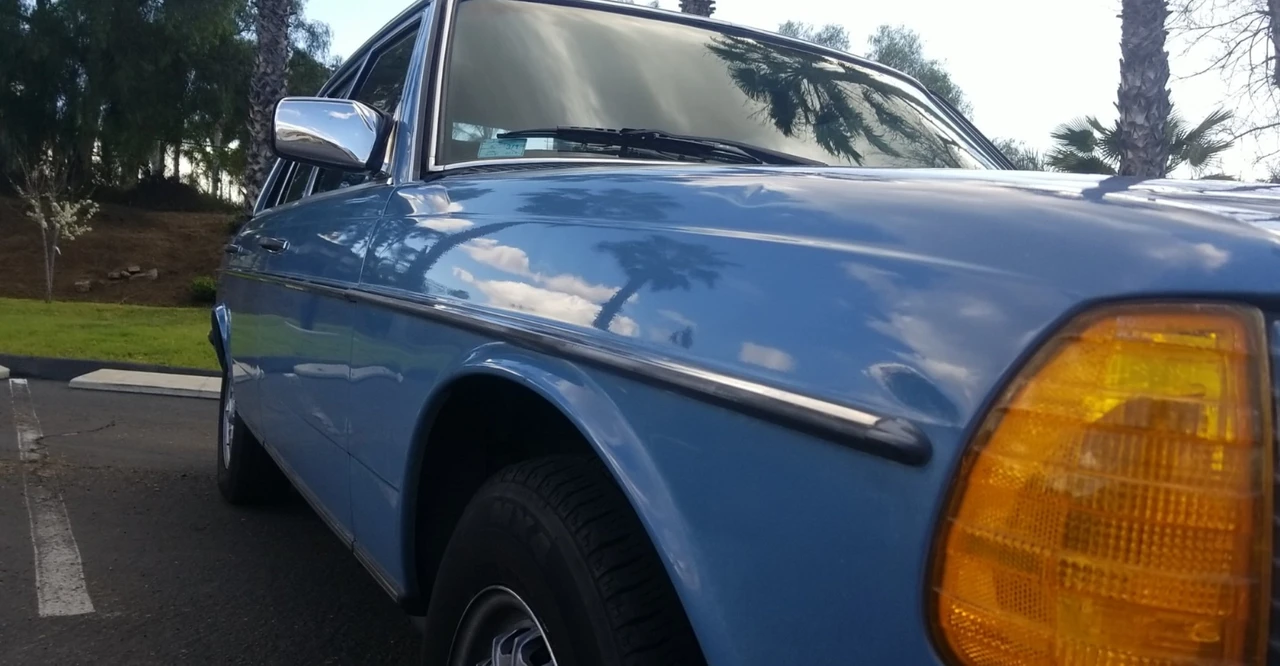 1982 Mercedes-Benz W123 Sedan - Image 22 of 31