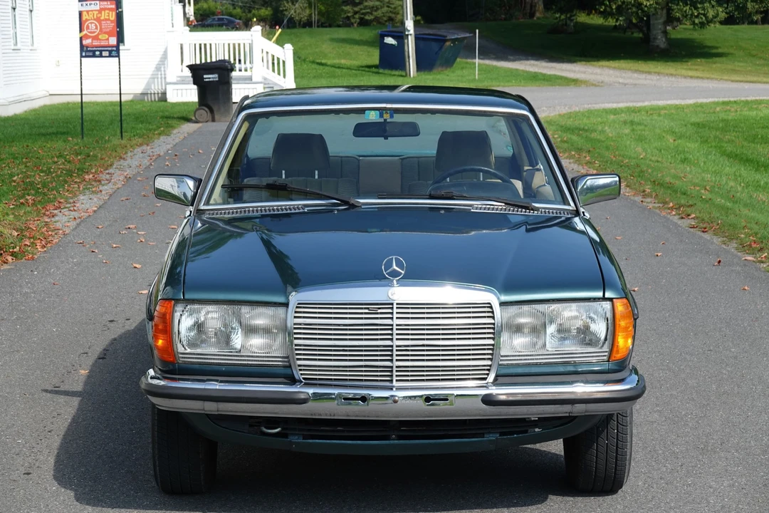 1982 Mercedes-Benz W123 Coupe (C123) - Image 25 of 31