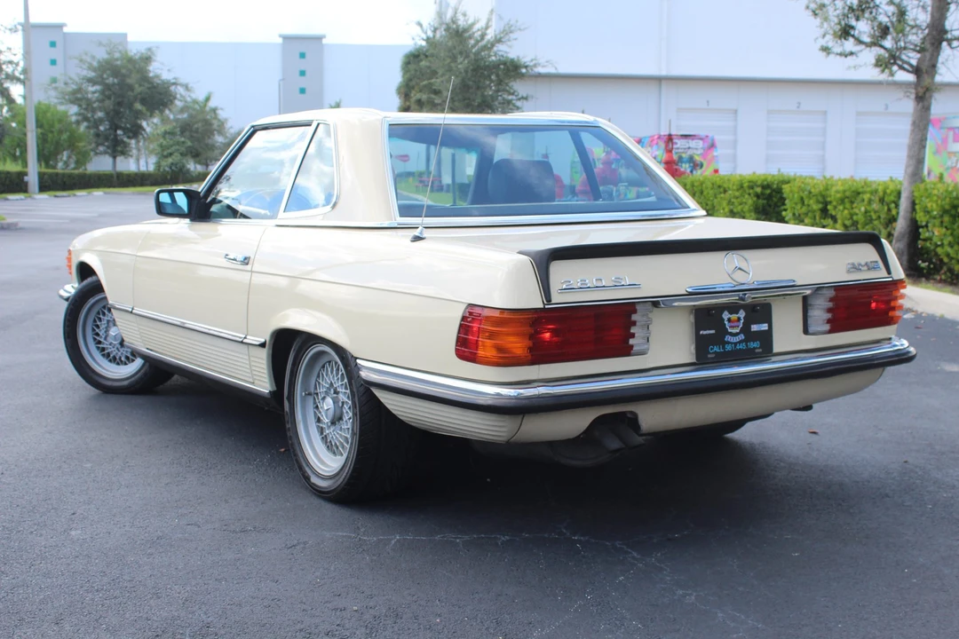 1982 Mercedes-Benz R107 SL-Class - Image 12 of 31