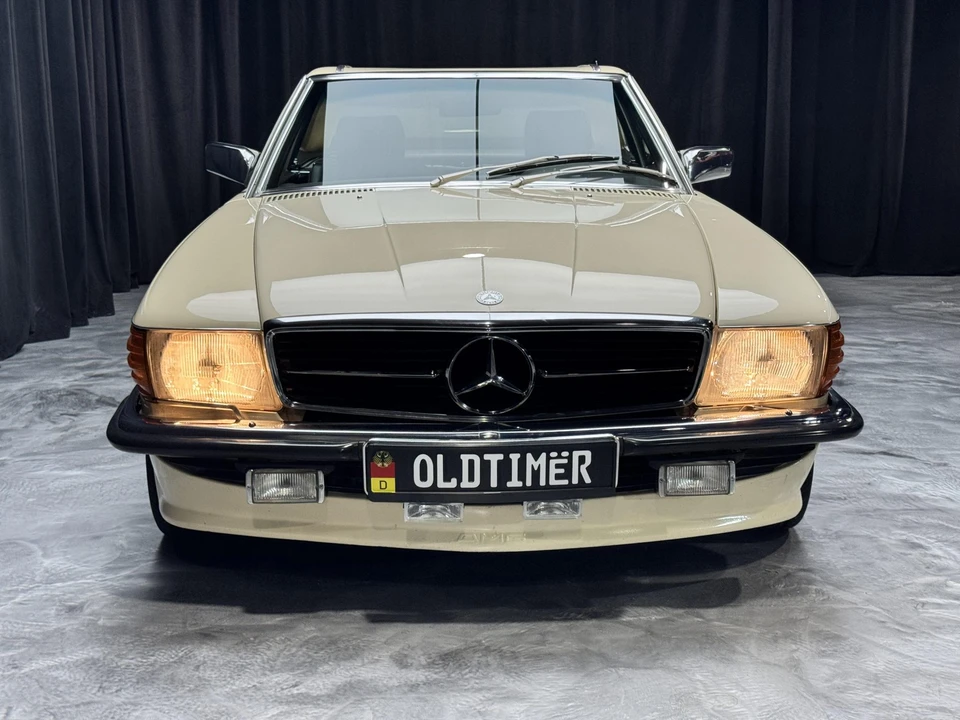1982 Mercedes-Benz R107 SL-Class - Image 17 of 31