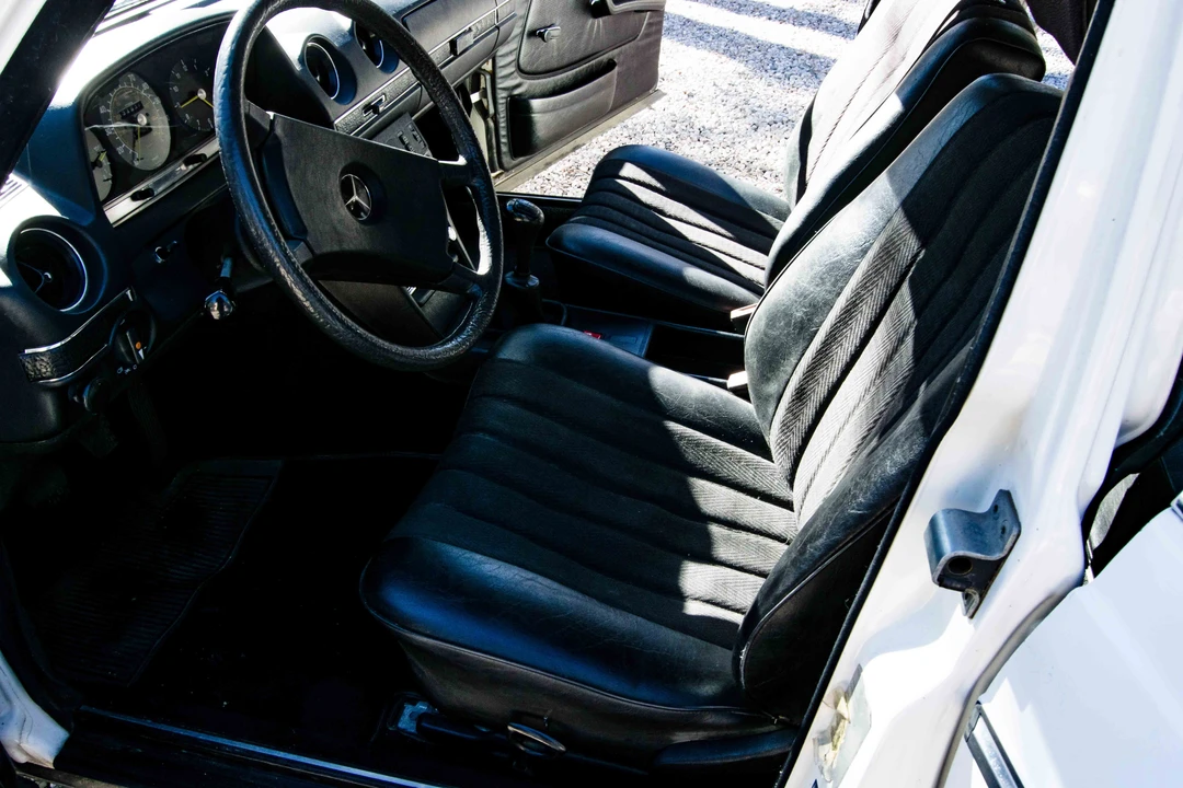 1982 Mercedes-Benz W123 Wagon (S123) - Image 22 of 31