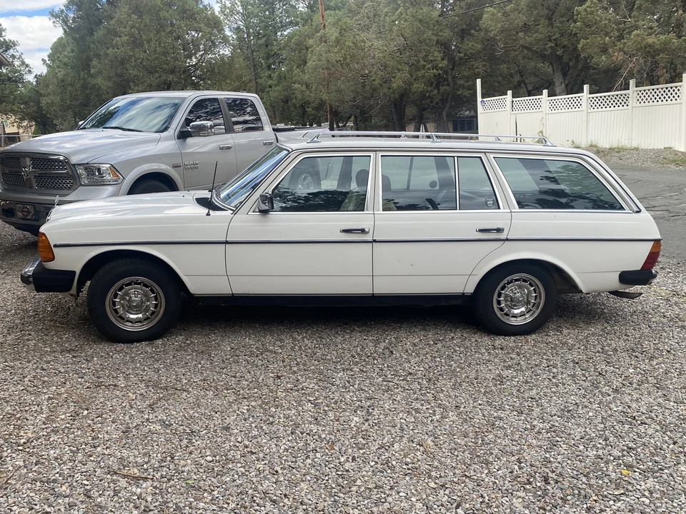 1982 Mercedes-Benz W123 Wagon (S123) - Image 4 of 31