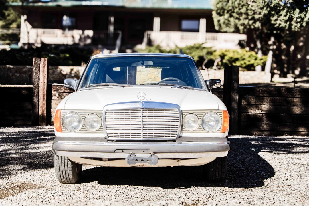 1982 Mercedes-Benz W123 Wagon (S123) - Image 2 of 31