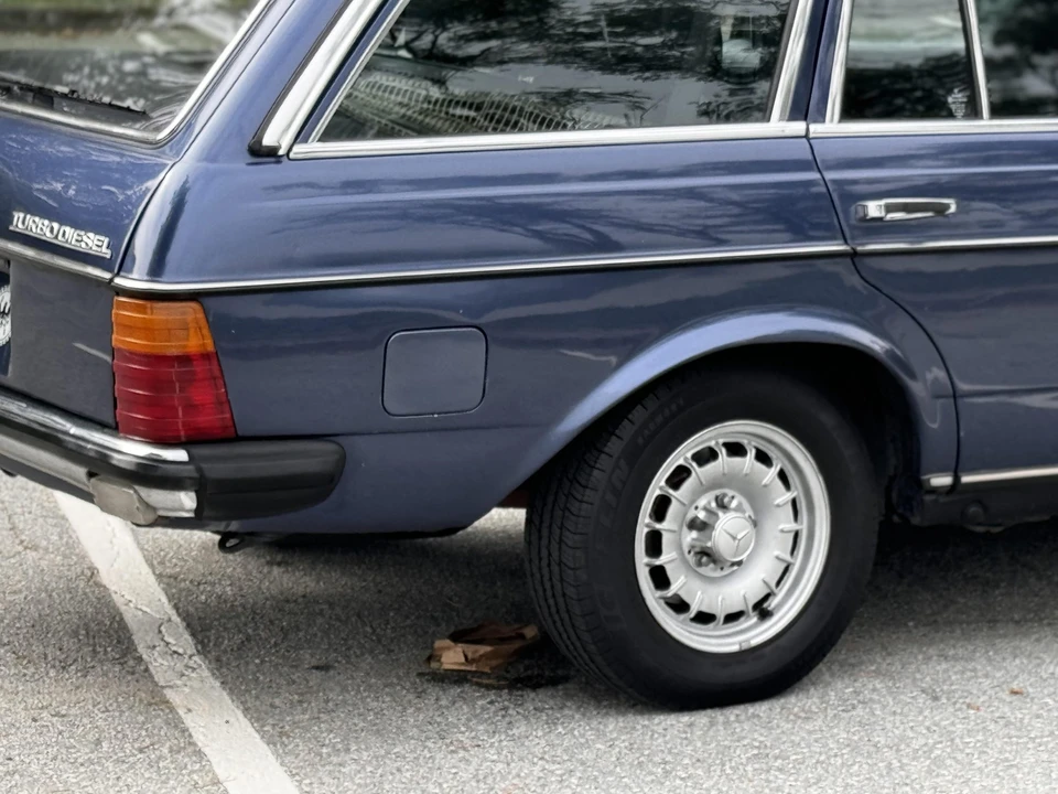 1982 Mercedes-Benz W123 Wagon (S123) - Image 28 of 31