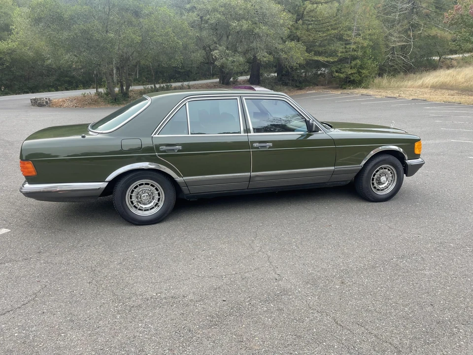 1982 Mercedes-Benz W126 S-Class Sedan - Image 29 of 31