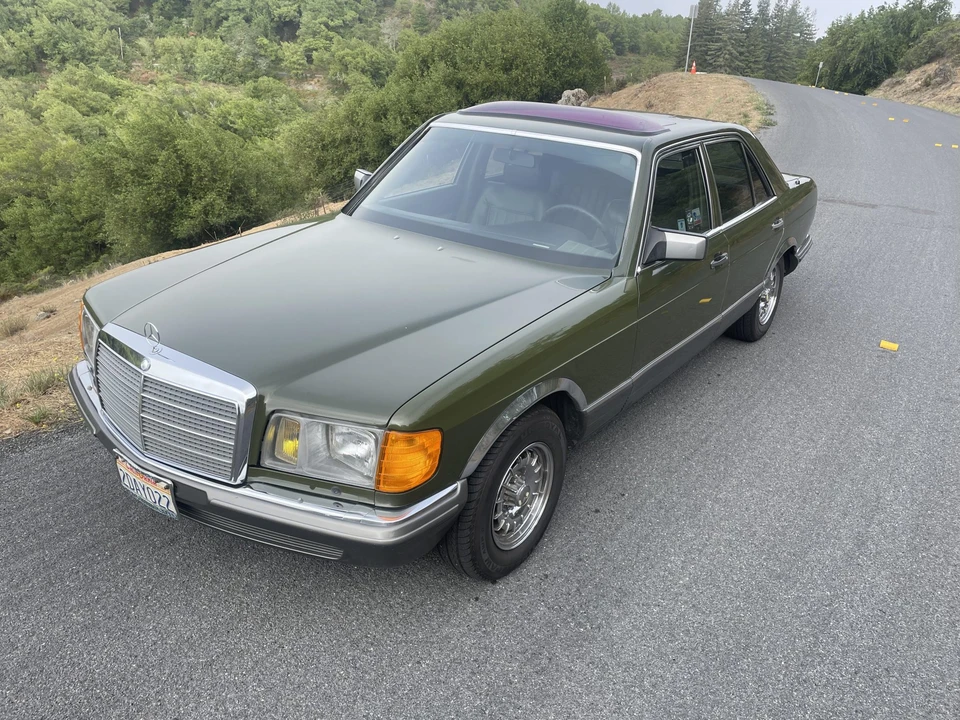 1982 Mercedes-Benz W126 S-Class Sedan - Image 8 of 31