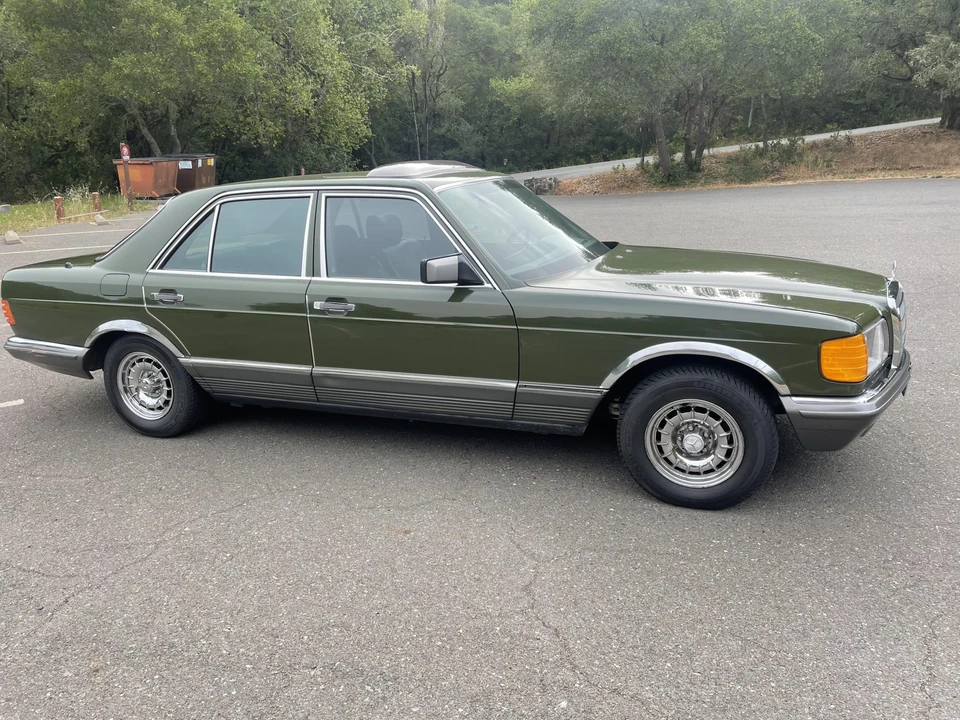 1982 Mercedes-Benz W126 S-Class Sedan - Image 31 of 31