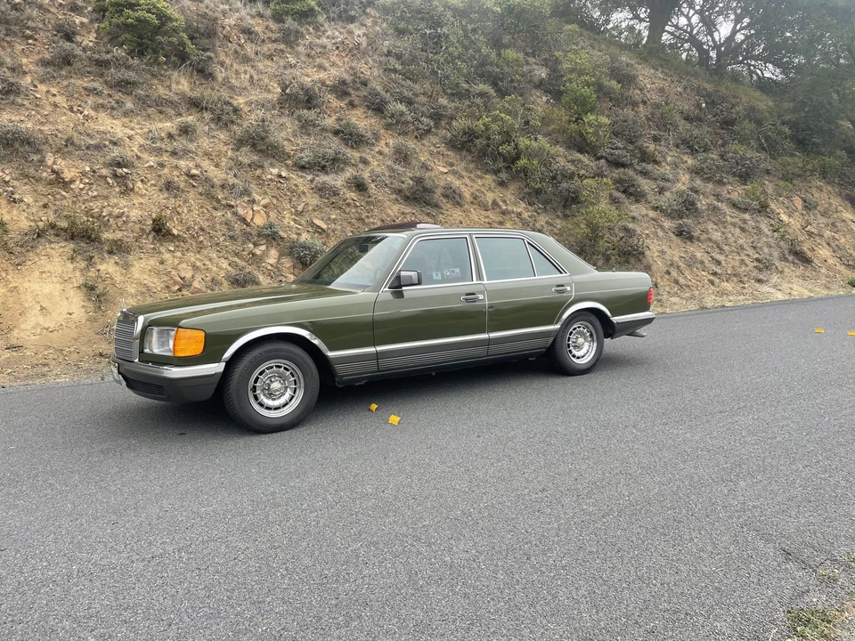 1982 Mercedes-Benz W126 S-Class Sedan - Image 15 of 31