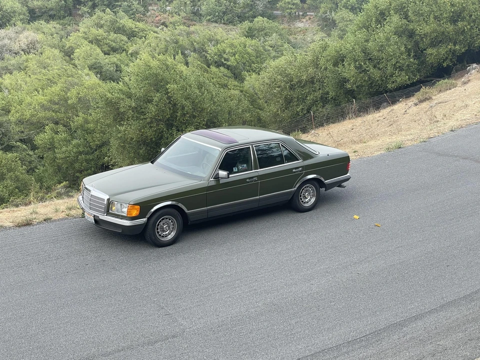 1982 Mercedes-Benz W126 S-Class Sedan - Image 11 of 31