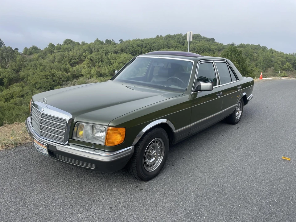 1982 Mercedes-Benz W126 S-Class Sedan - Image 10 of 31