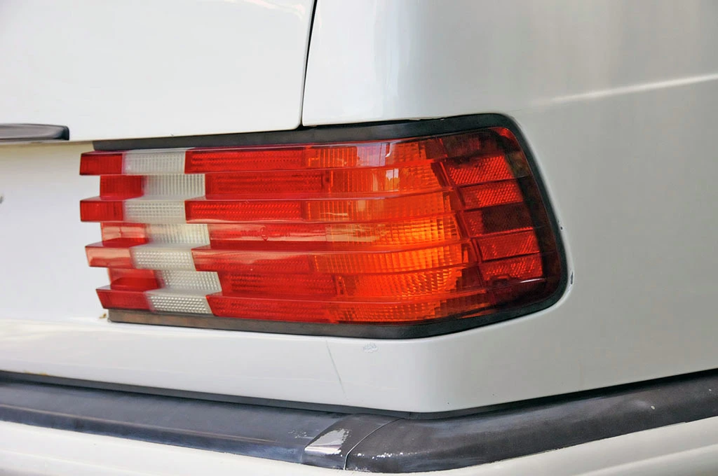 1982 Mercedes-Benz W126 S-Class Sedan - Image 24 of 31