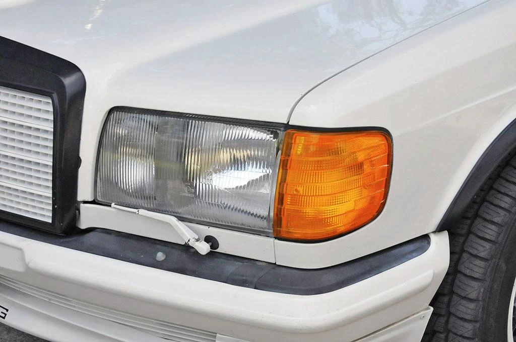 1982 Mercedes-Benz W126 S-Class Sedan - Image 17 of 31
