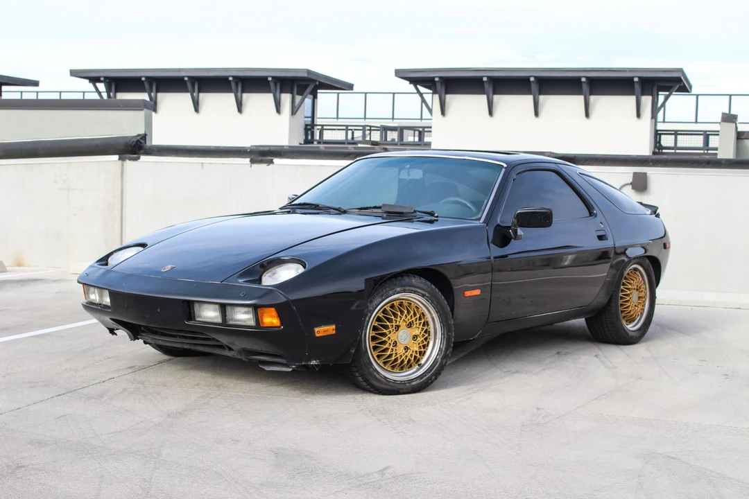 1982 Porsche 928 S - Image 2 of 31