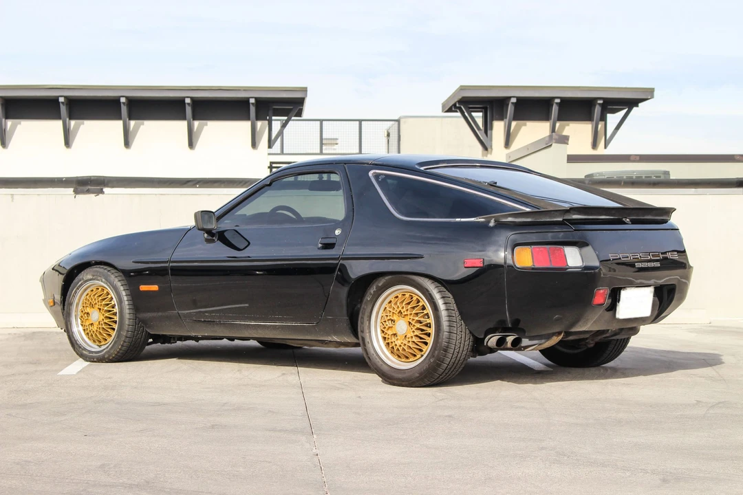 1982 Porsche 928 S - Image 9 of 31