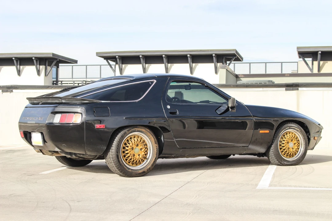 1982 Porsche 928 S - Image 7 of 31