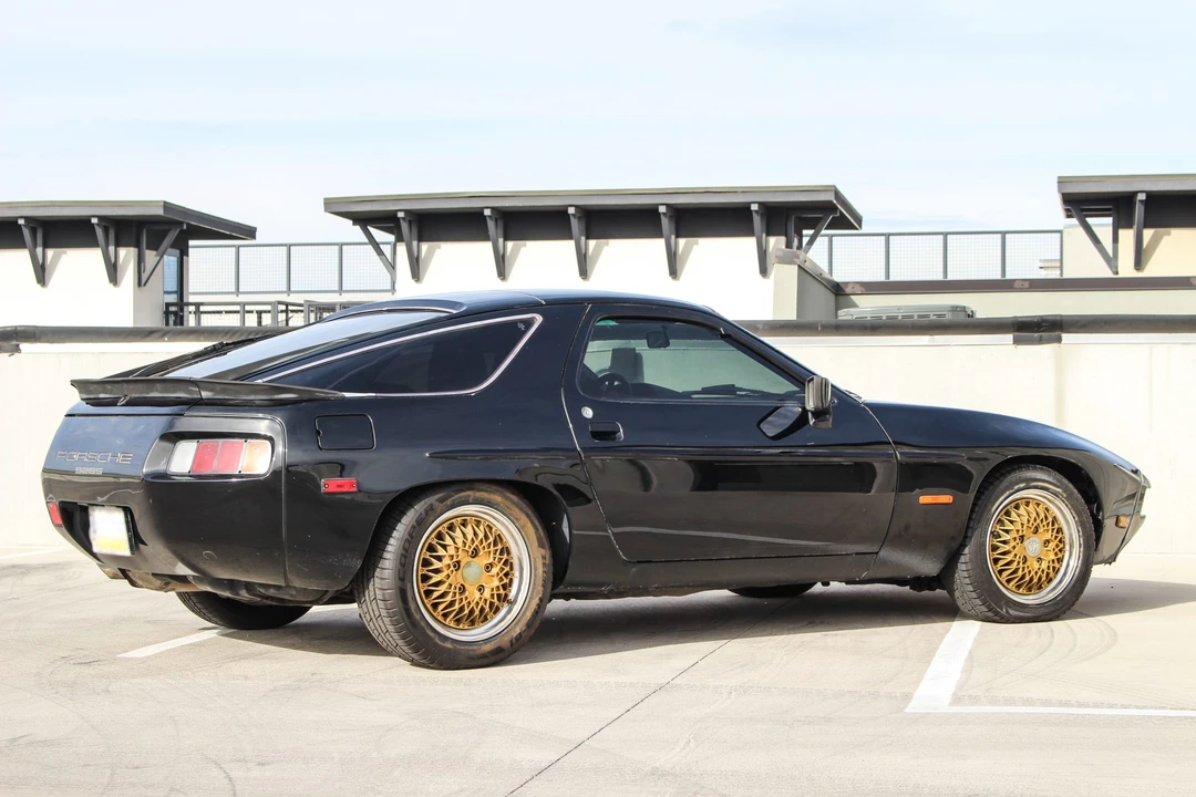 1982 Porsche 928 S - Image 6 of 31