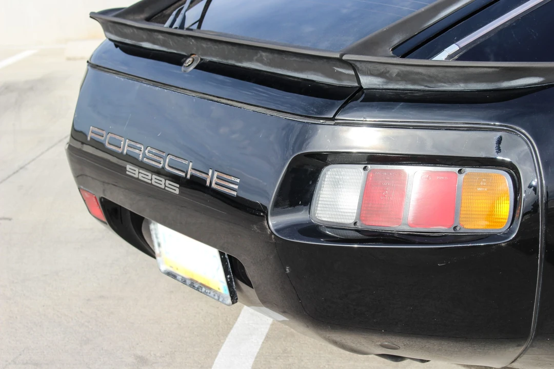 1982 Porsche 928 S - Image 16 of 31